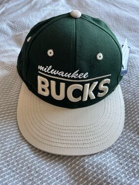 Milwaukee Bucks SnapBack Hat